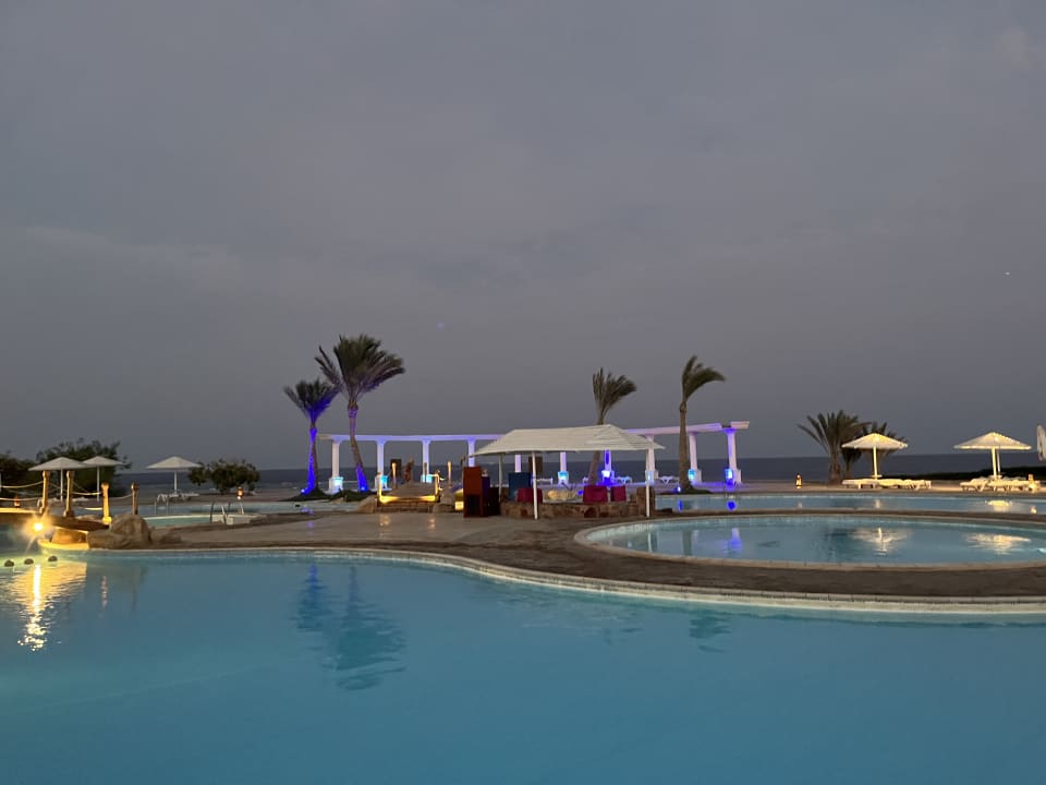 Pool Three Corners Equinox Beach Resort