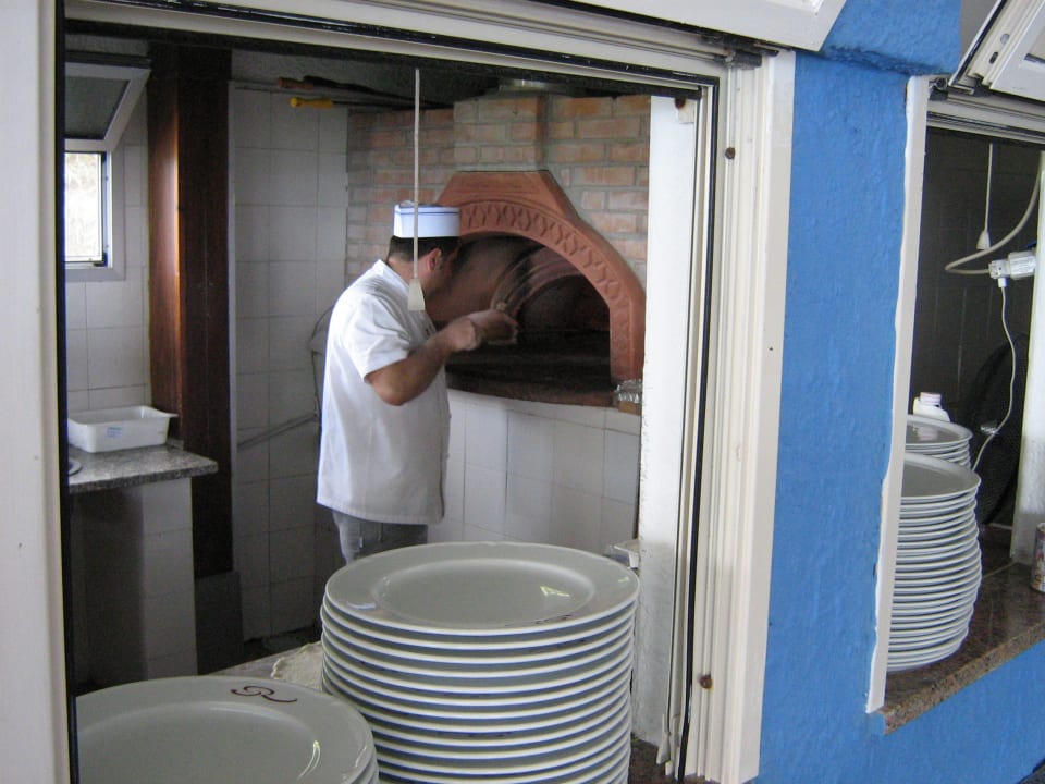 Pizza im Strandrestaurant Aldiana Club Rocca Nettuno Calabria