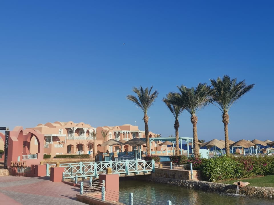 Außenansicht Radisson Blu Resort, El Quseir