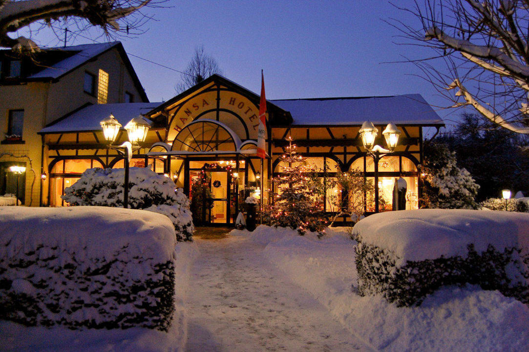 Eingang im Winter zum Hotel und Restaurant HANSA Hotel HANSA