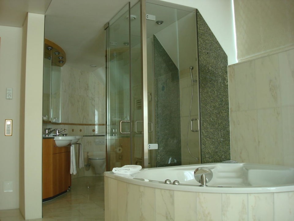 Designer Juniorsuite: Spiegel Hotel Seeburg