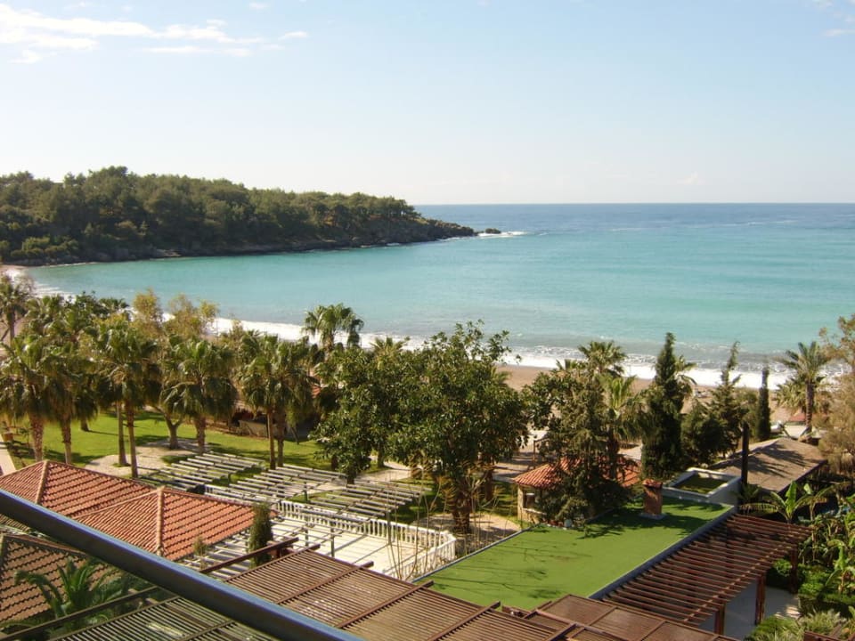 Links vom Hotel Sealife Buket Resort & Beach