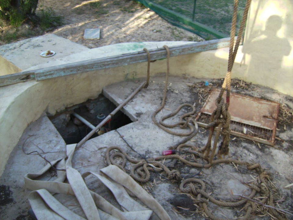 Ungesicherte Zisterne! TUI MAGIC LIFE Penelope Beach