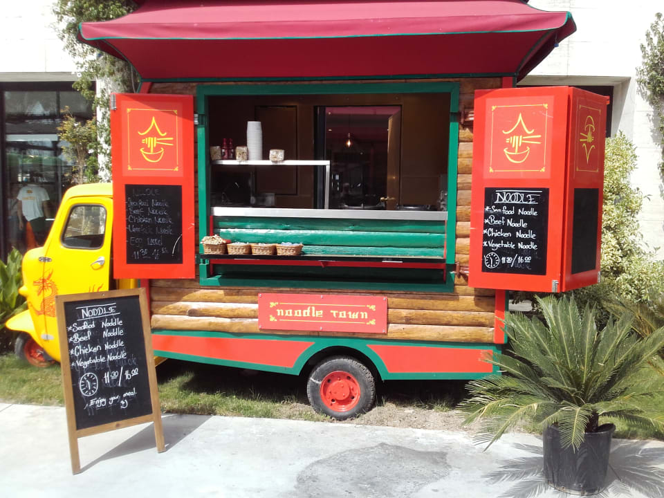 Foodtruck ( Noodle)  DoubleTree by Hilton Antalya-Kemer