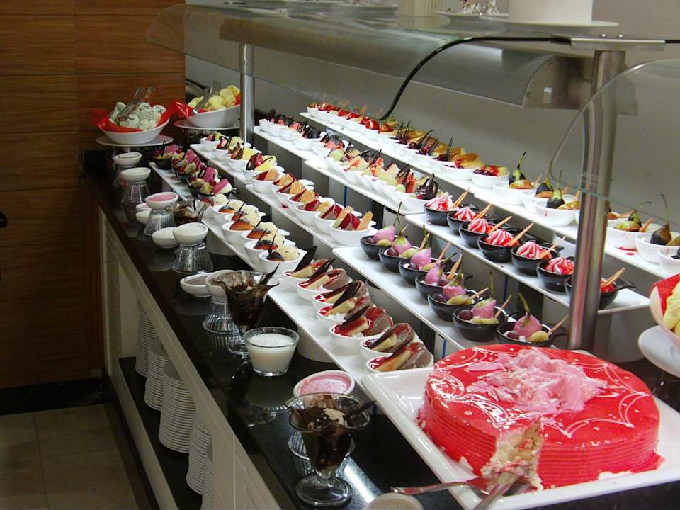 Kuchen- Torte  Palm World Side Resort & Spa