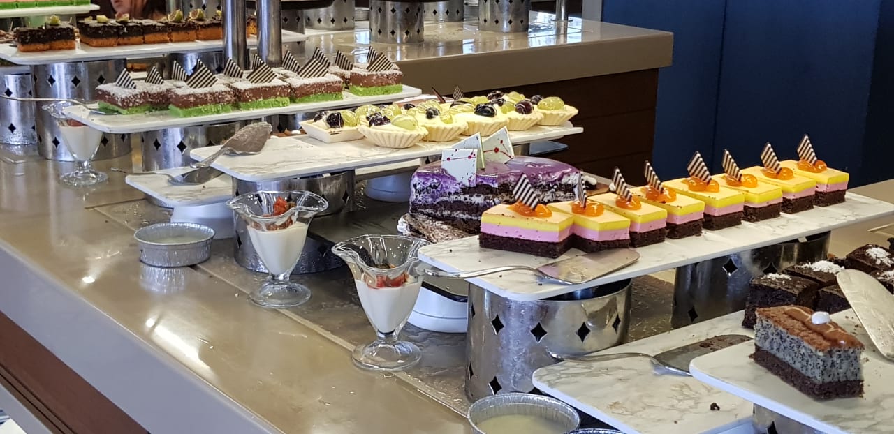 Gastro Saturn Palace Resort Hotel