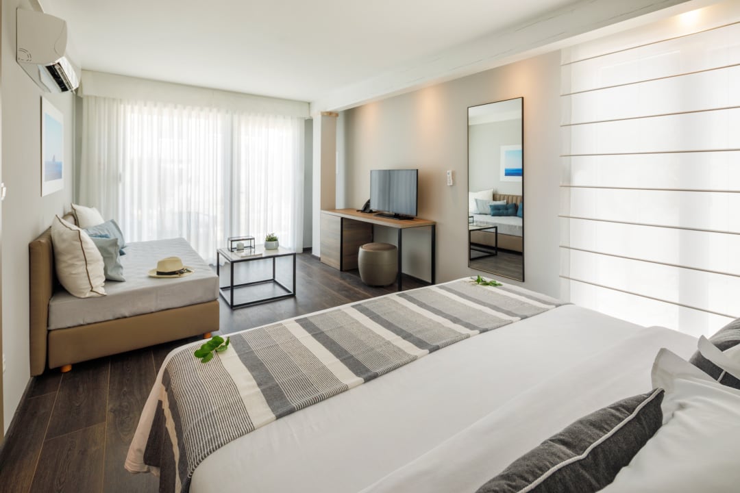 Zimmer Gava Waterman Milna Resort