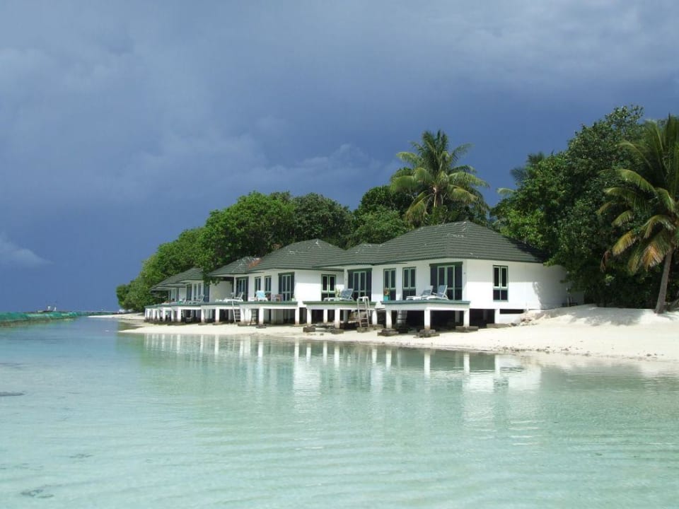 Wasserbungalows Lily Beach Resort & Spa