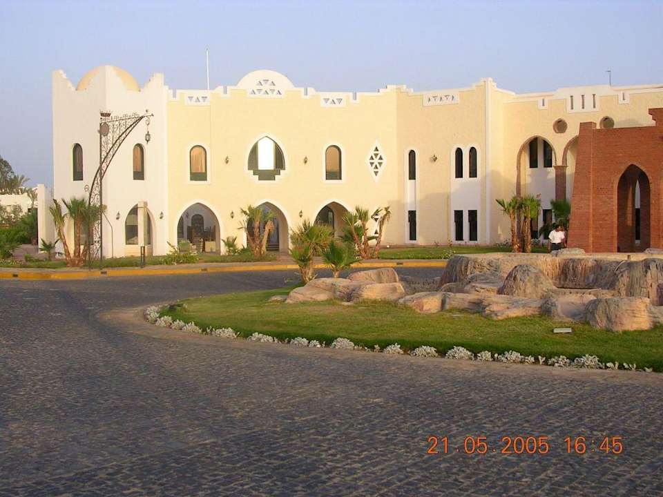 Wejście główne Hotel El Faraana Reef Resort