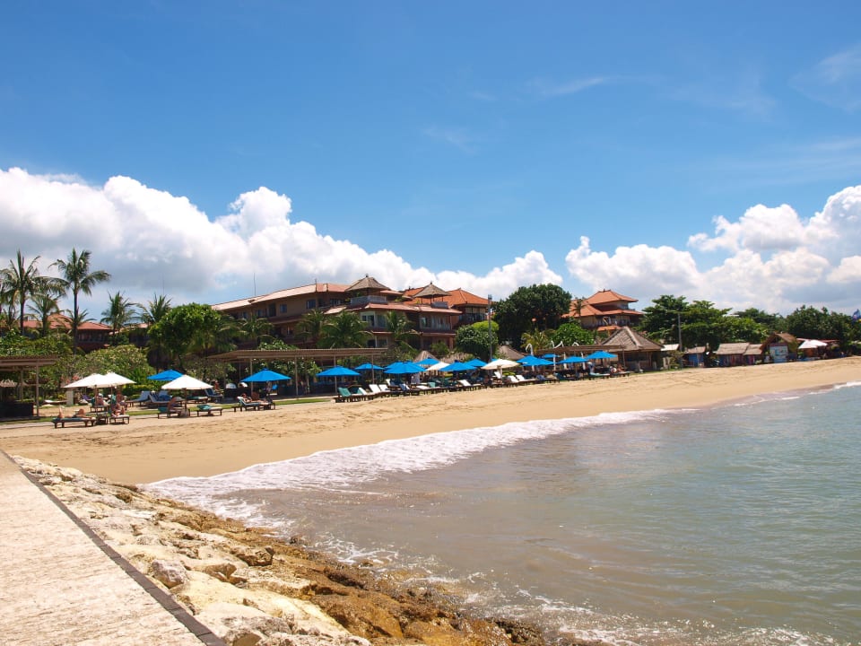 Hotelowa plaża Nikko Bali Benoa Beach
