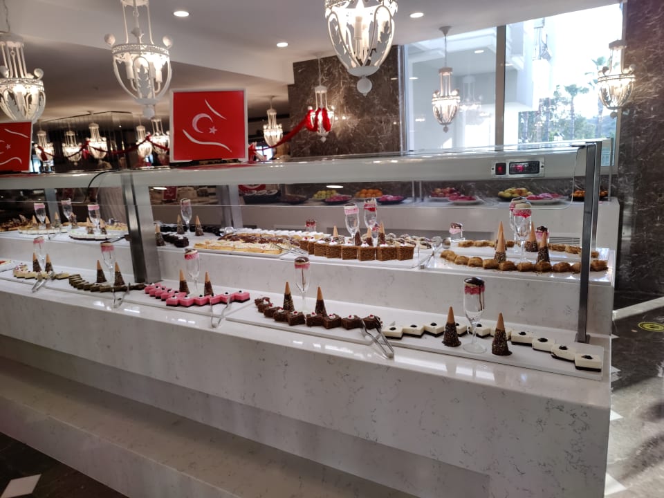 Gastro Royal Atlantis Beach Hotel