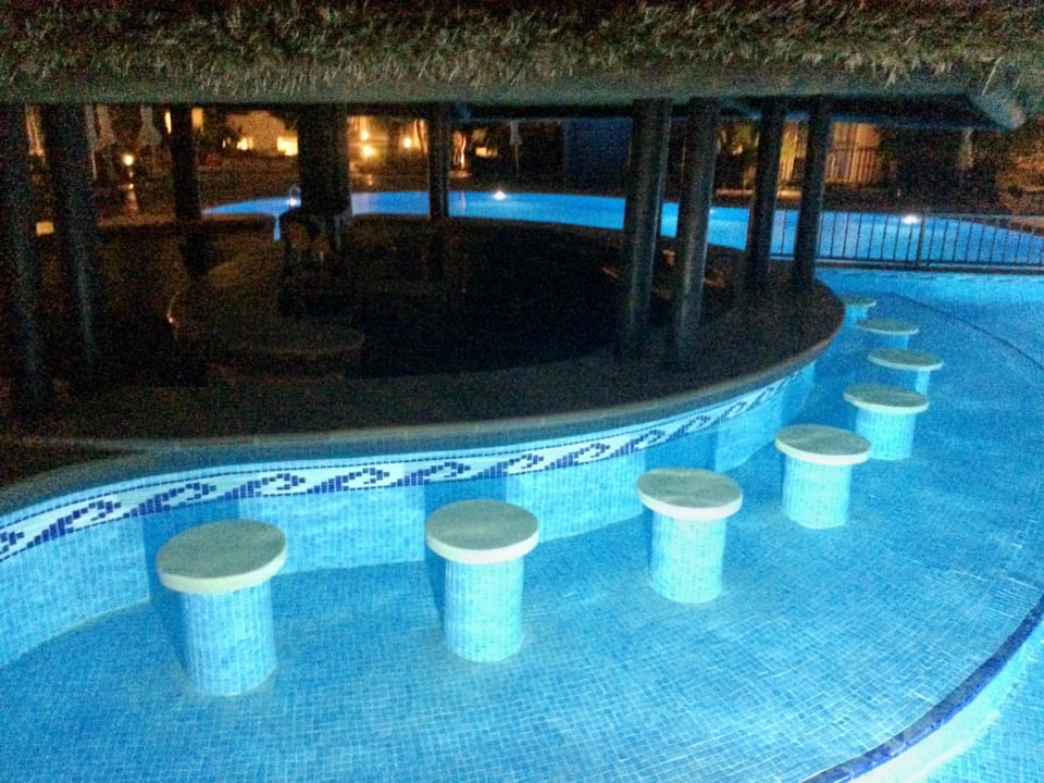 Pool R2 Lago Playa Park