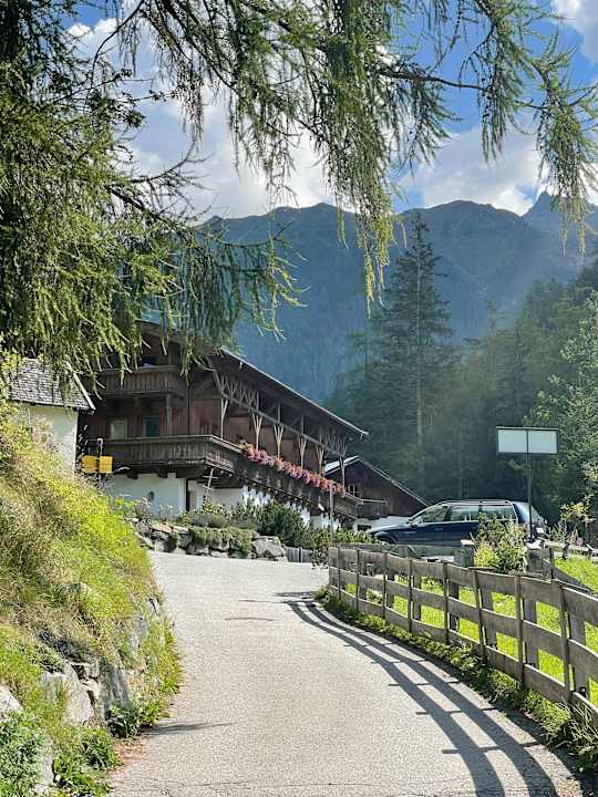 Außenansicht Gasthof Stuibenfall