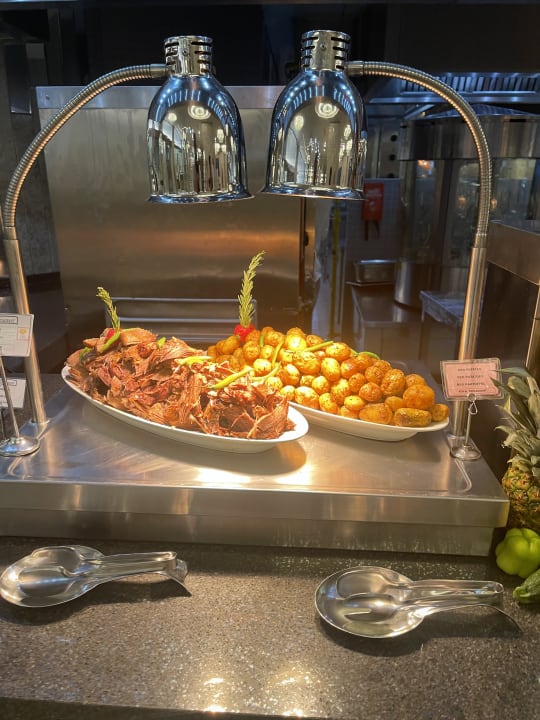 Gastro Royal Wings Hotel