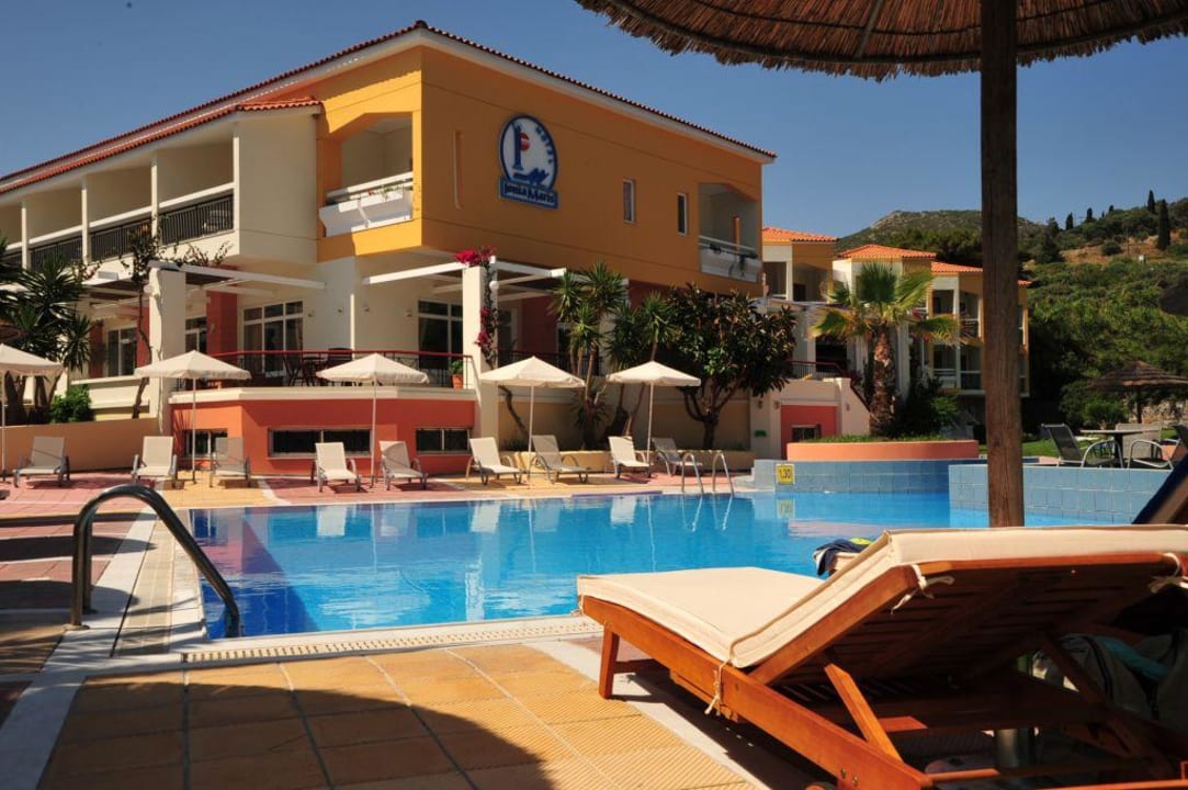Pool-Anlage Samian Blue Seaside Hotel