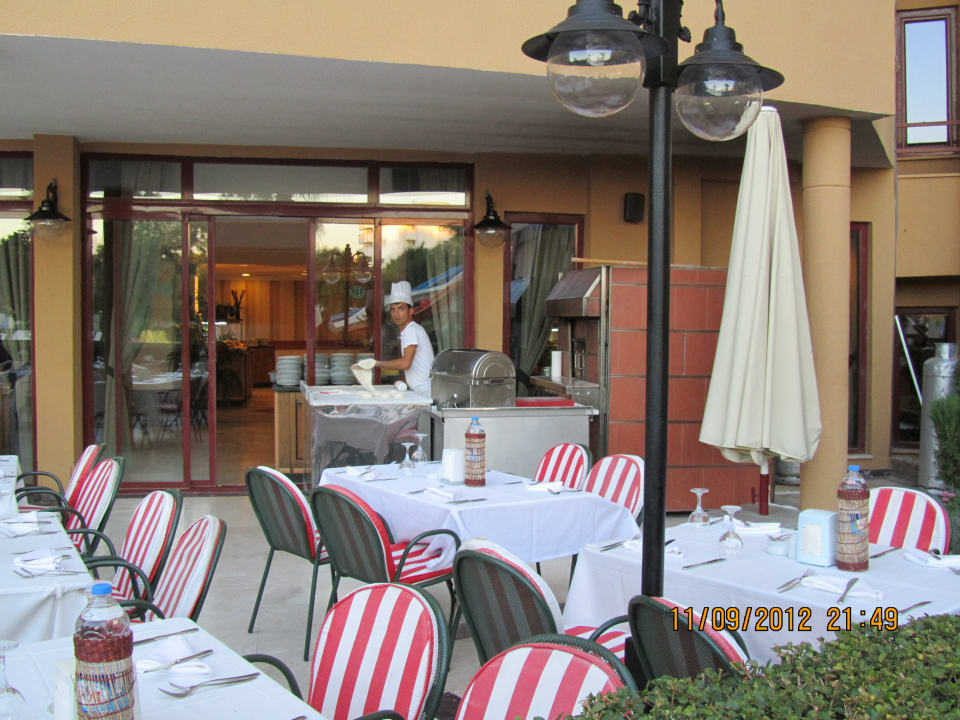Выпекание лепешек Bella Resort & Spa