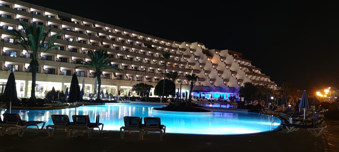 Außenansicht Hotel Grand Teguise Playa