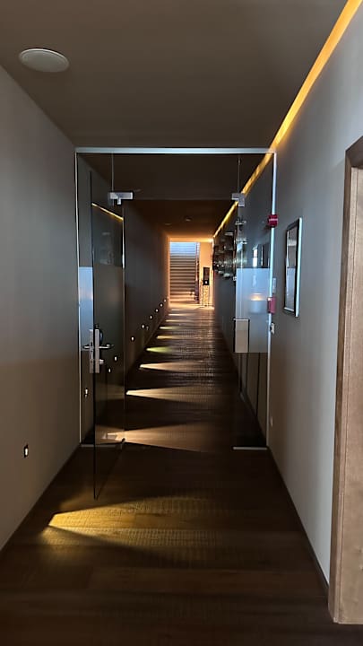 Lobby Hotel Chalet Mirabell