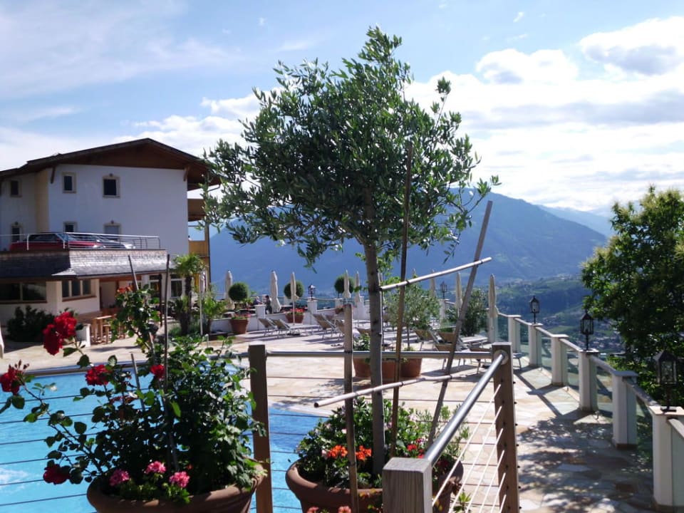 Erholung Pur! Poolanlage mit tollem Ausblick! Hotel Panorama