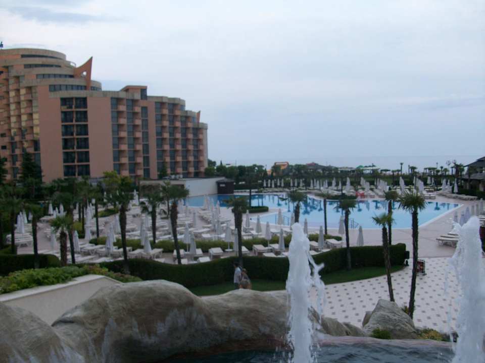 Pool links DIT Majestic Beach Resort