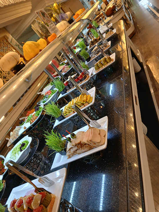 Gastro Side Royal Palace Hotel & Spa