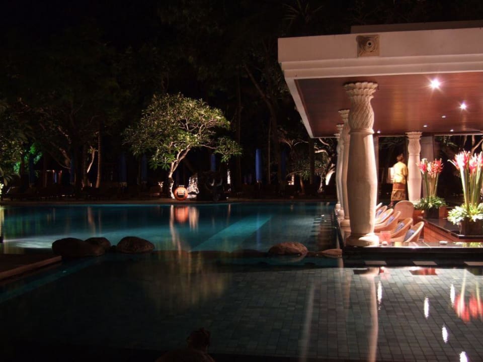 Das Puri bei Nacht Puri Santrian