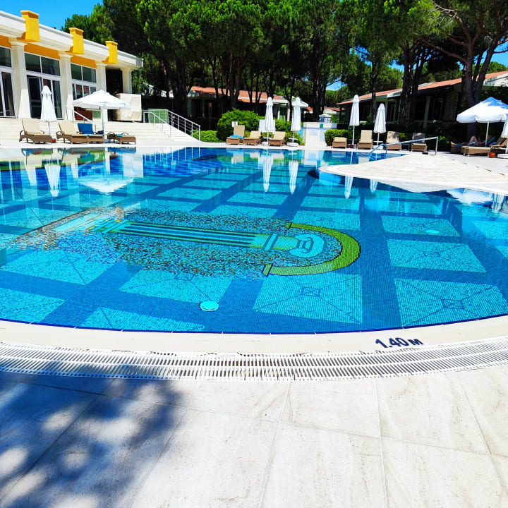 Pool ROBINSON NOBILIS
