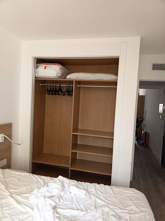 Zimmer Aparthotel Ciudad Laurel