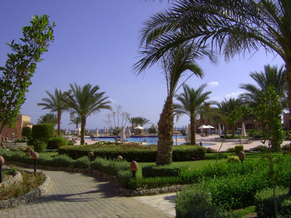 Pool und Garten zur Meerseite Sentido Akassia Beach