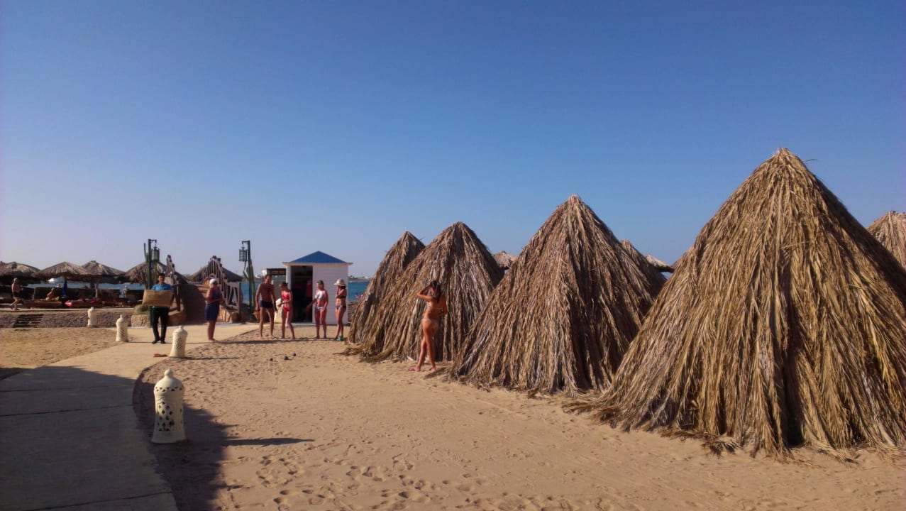 Пляж жасмина Ali Baba Palace Resort