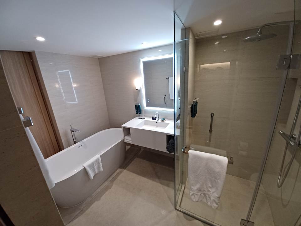 Zimmer DoubleTree by Hilton Phuket Banthai Resort