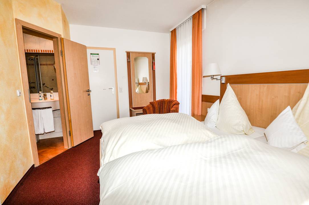 Zimmer Hotel Garni Metzingen