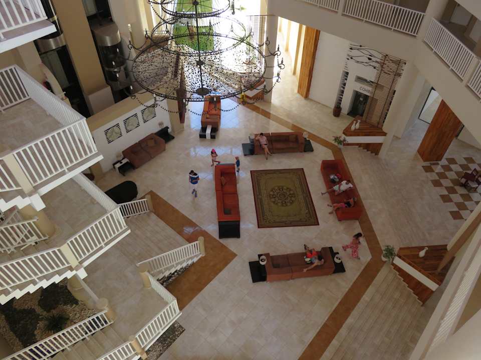 Lobby Sirenis Tropical Varadero