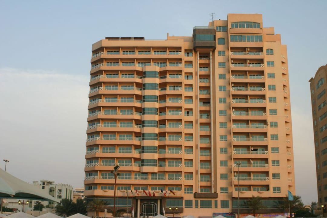 Hotelansicht Ramada by Wyndham Beach Hotel Ajman