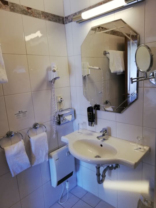 Zimmer Best Western Ambassador Hotel