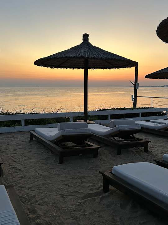 Strand Istion Club & Spa