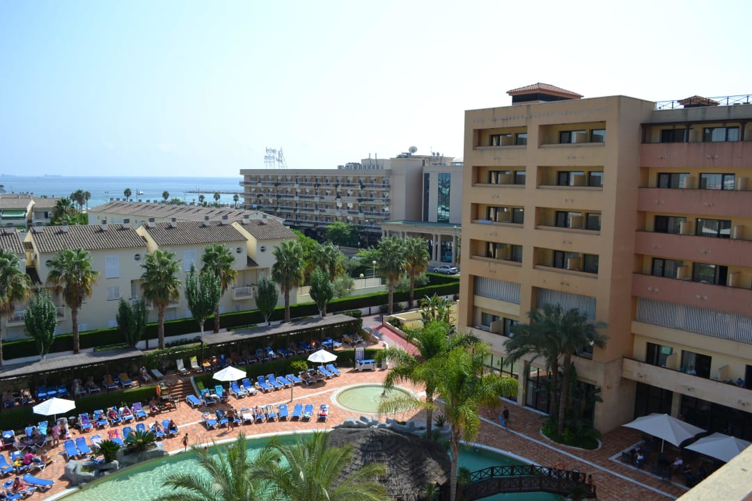 Бассейн Estival Park Silmar