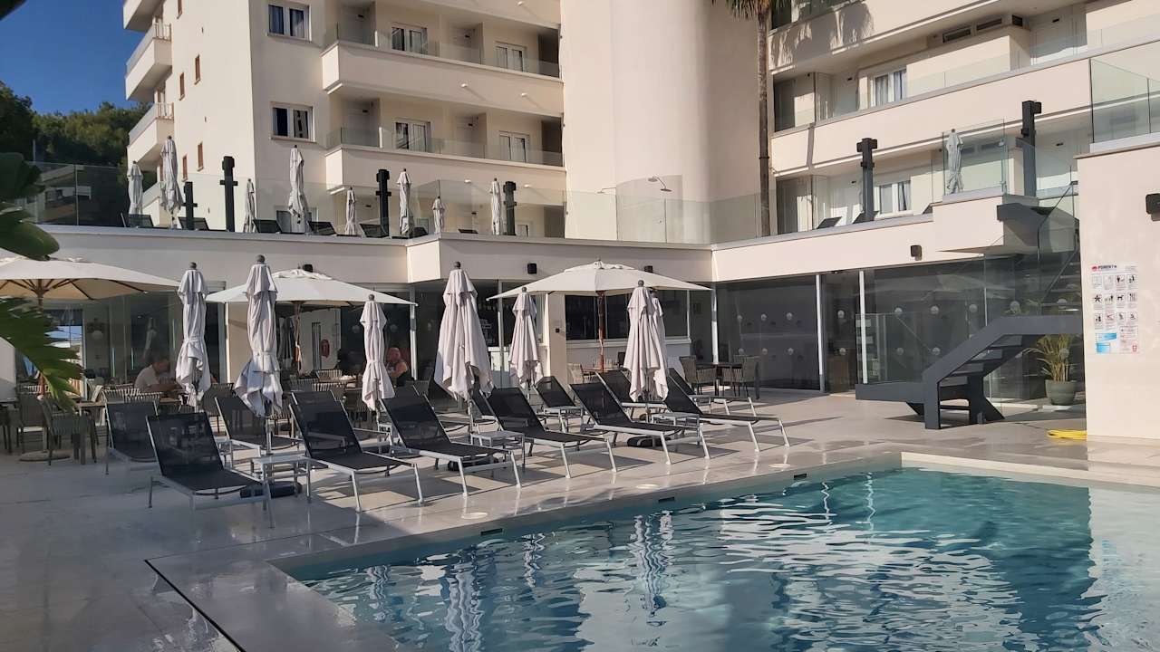 Außenansicht Ponent Apartamentos