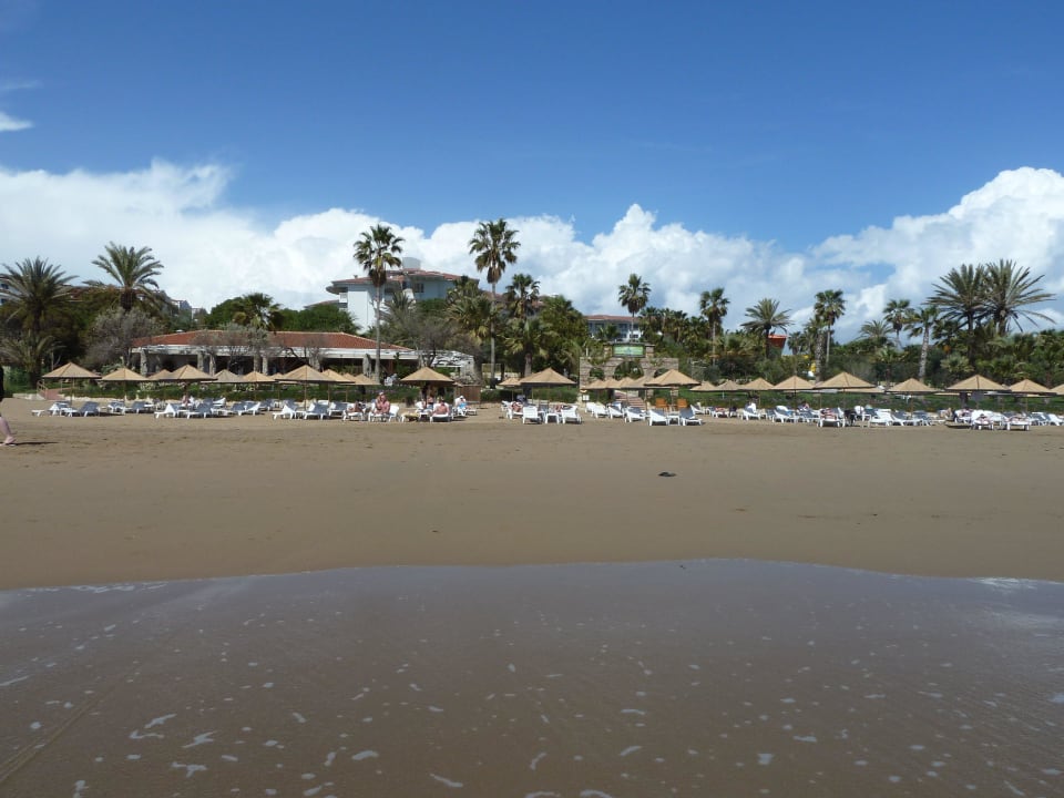 Blick vom Strand auf das Defne Garden Hotel Defne Garden