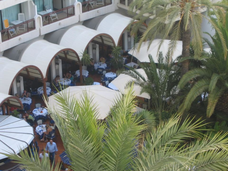 Blick vom Balkon des Zimmer 812 Seaside Hotel Sandy Beach