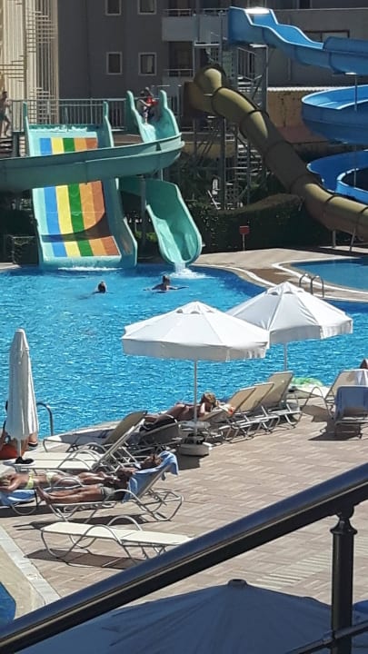 Pool Grand Seker Hotel