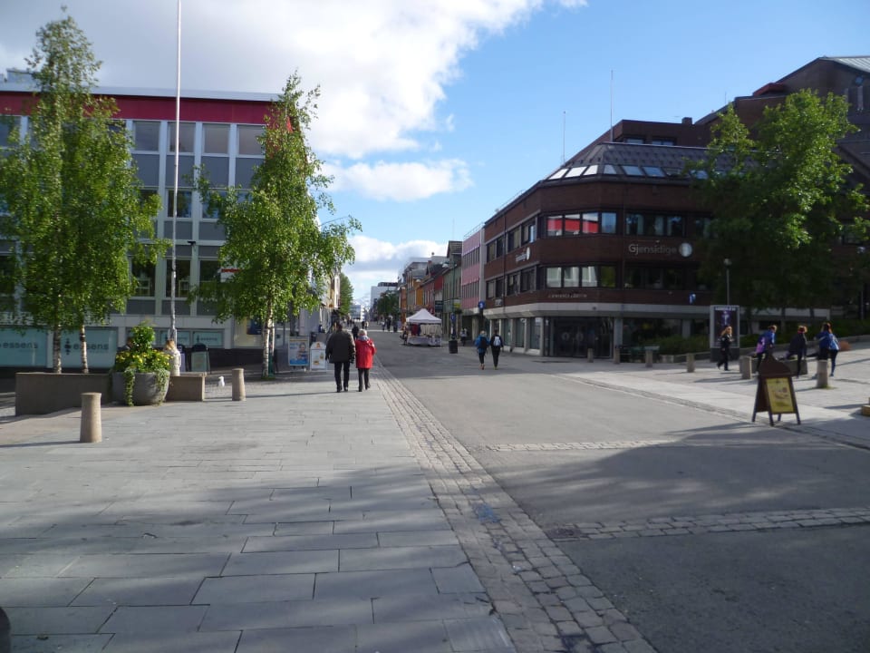 Innenstadt - direkt vorm Hotel  Skansen Hotell