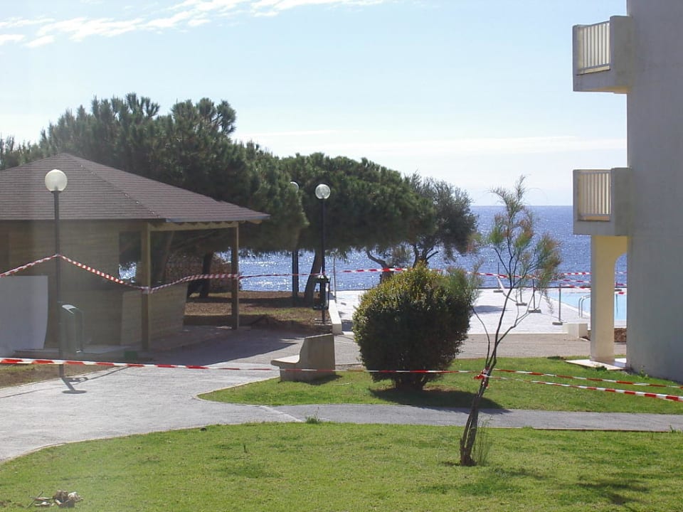 Blick vom Frühstückstisch blau punta reina