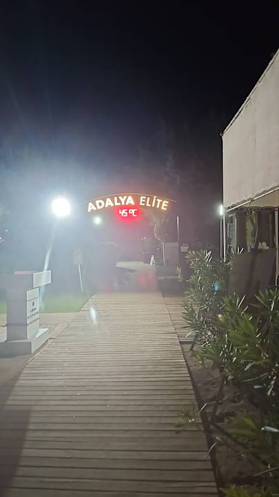 Strand Adalya Elite Lara