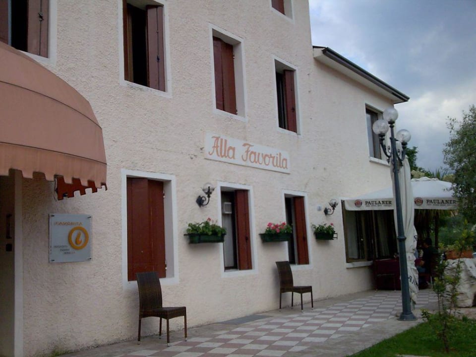 Hoteleingang und Restauranteingang Hotel Alla Favorita