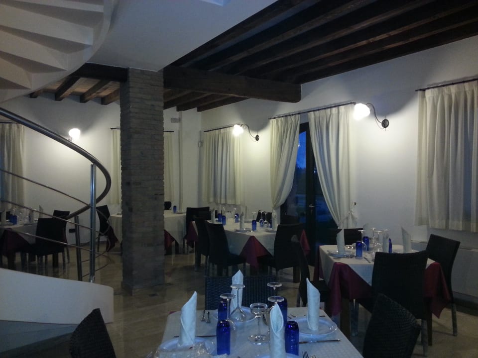 Sala superiore Hotel La Vecchia Reggio