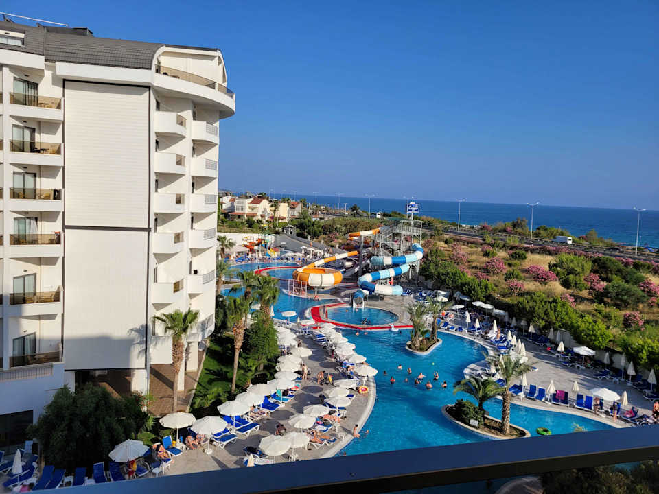 Pool Calido Maris Hotel