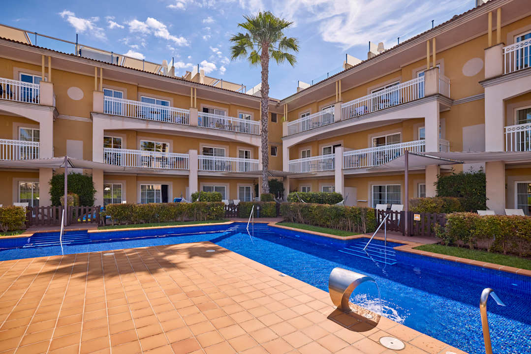 Pool Zafiro Can Picafort