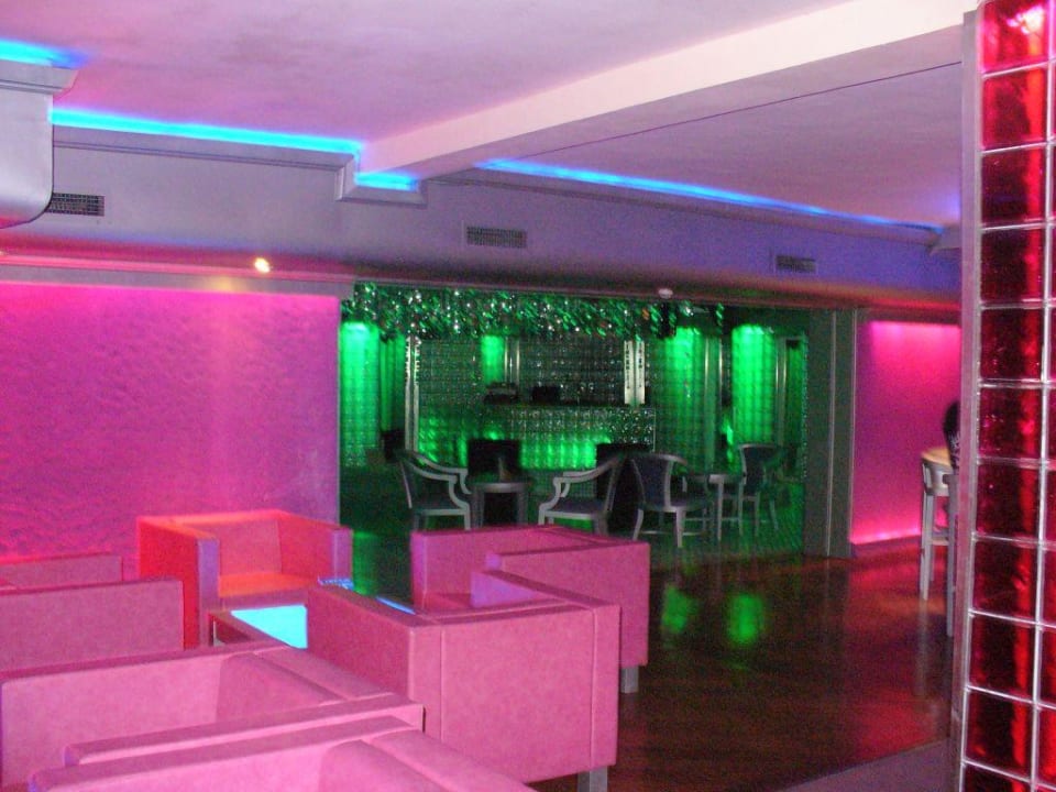 Disco Royal Palms Beach Hotel