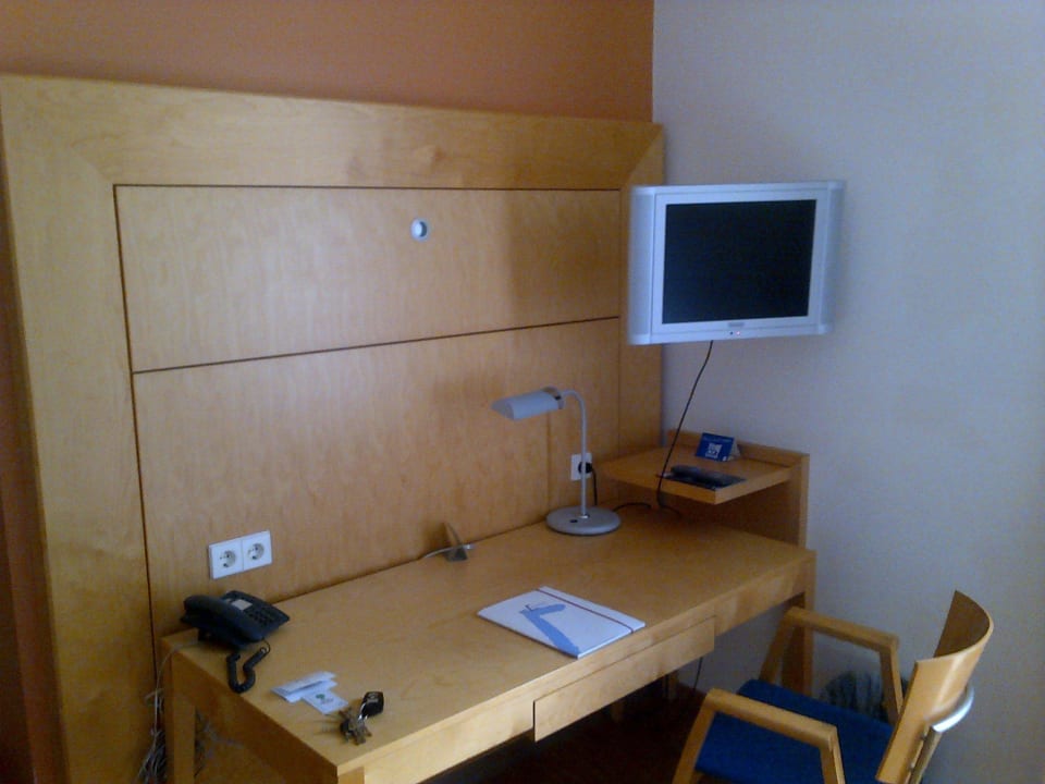 Schreibtisch Arcadeon Haus der Wissenschaft und Weiterbildung